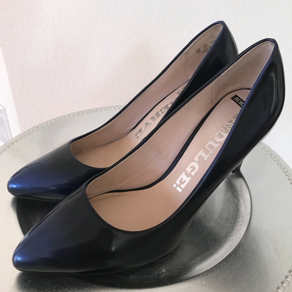 Beautiful Revolution pumps